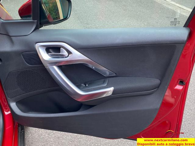 PEUGEOT 2008 usata, con Sedile posteriore sdoppiato