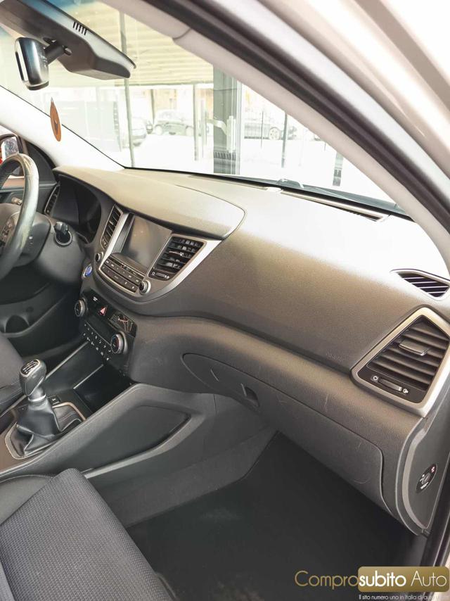 HYUNDAI Tucson usata 26