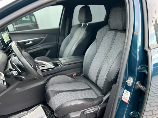 PEUGEOT 3008 usata, con USB