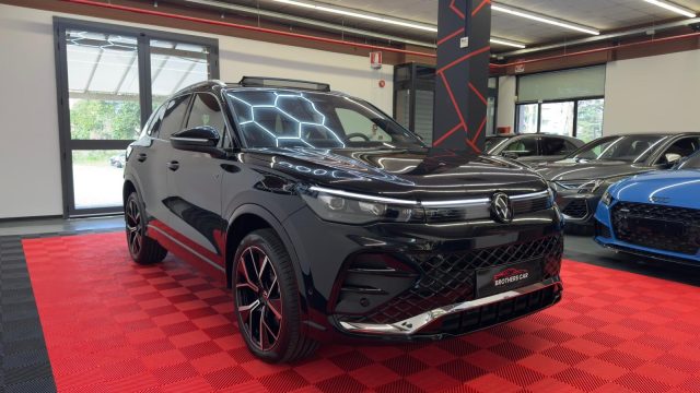 VOLKSWAGEN Tiguan usata, con Airbag laterali