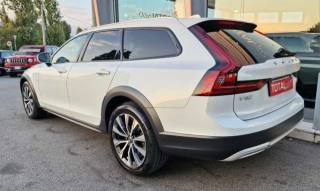 VOLVO V90 Cross Country usata, con Autoradio
