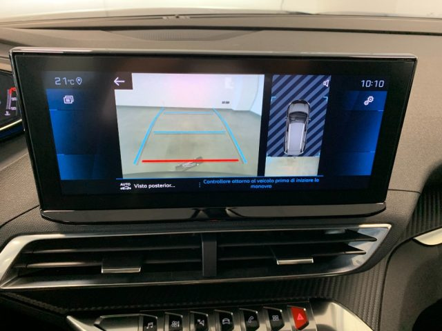 PEUGEOT 5008 usata, con Leve al volante