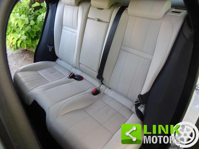 LAND ROVER Range Rover Velar usata, con Sedili riscaldati
