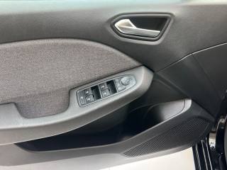 RENAULT Clio usata, con Volante in pelle