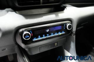 TOYOTA Yaris usata, con Bluetooth