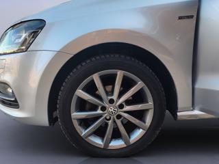 VOLKSWAGEN Polo usata, con USB