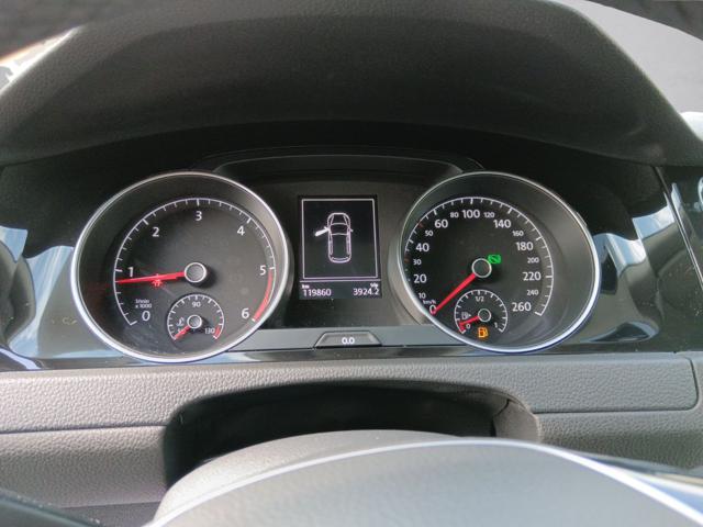 VOLKSWAGEN Golf usata, con Autoradio