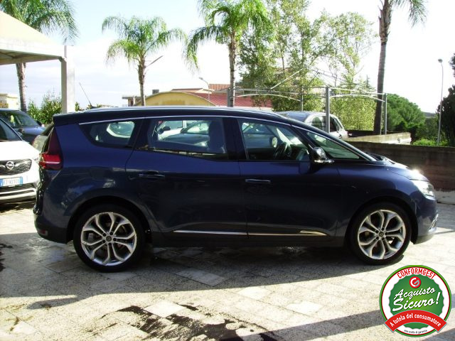 RENAULT Grand Scenic usata, con Cerchi in lega