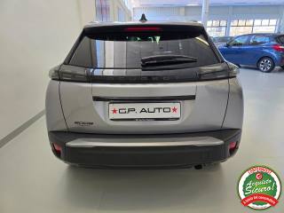 PEUGEOT 2008 usata, con Autoradio