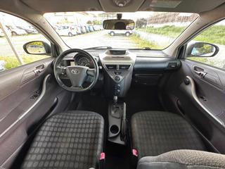 TOYOTA iQ usata, con Cerchi in lega