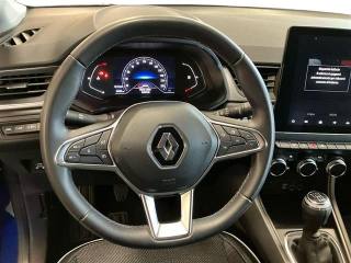 RENAULT Captur usata, con Sensori di parcheggio posteriori