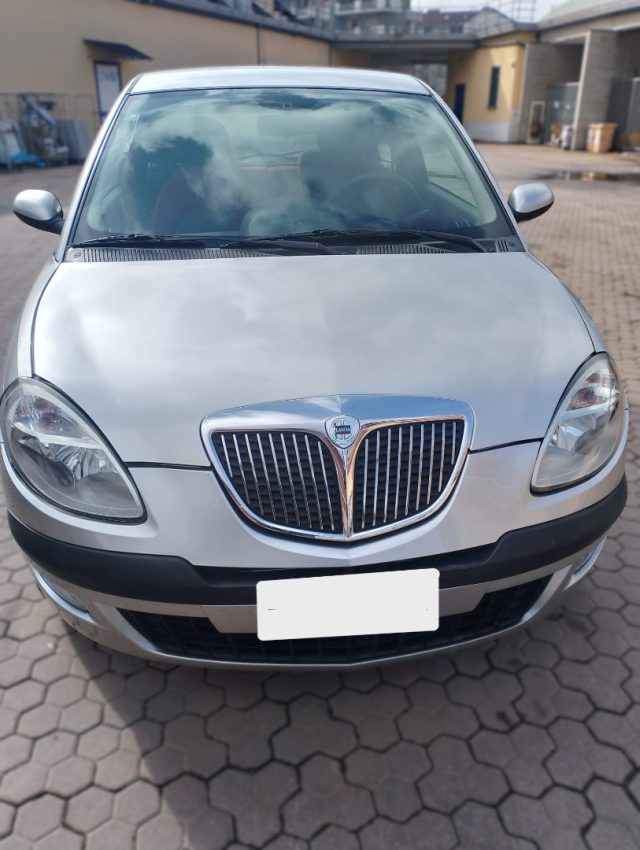 LANCIA Ypsilon usata, con Airbag