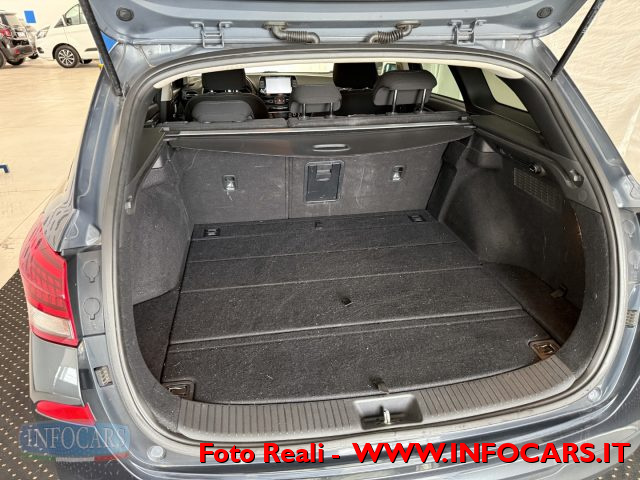 HYUNDAI i30 usata, con Volante in pelle