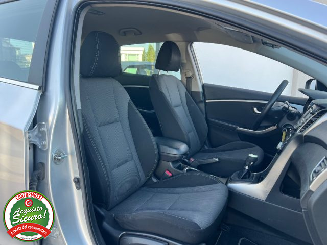 HYUNDAI i30 usata, con Autoradio