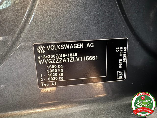 VOLKSWAGEN T-Roc usata, con USB