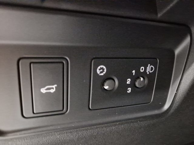 LAND ROVER Discovery Sport usata, con Controllo vocale