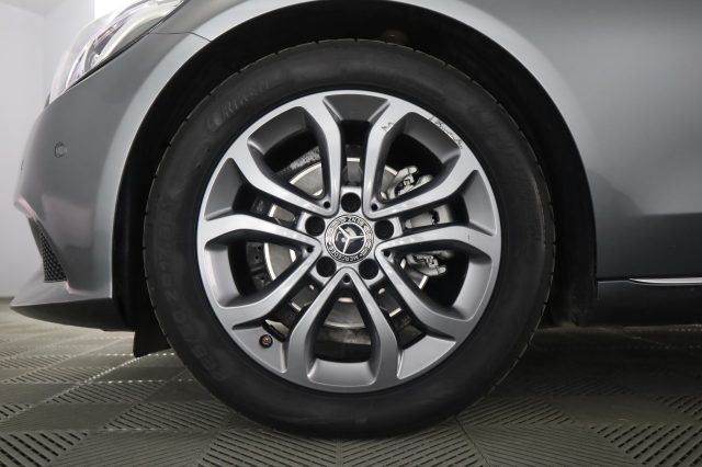MERCEDES-BENZ CLA usata 8