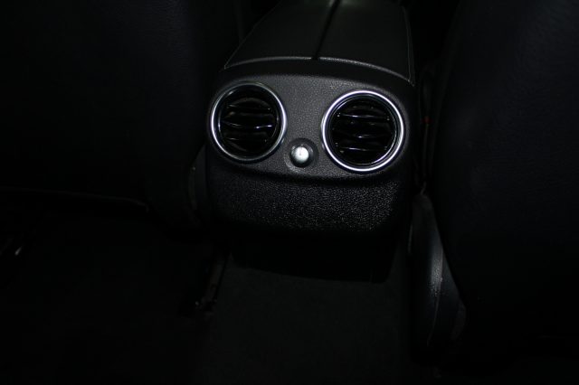 MERCEDES-BENZ C 250 usata, con Airbag testa