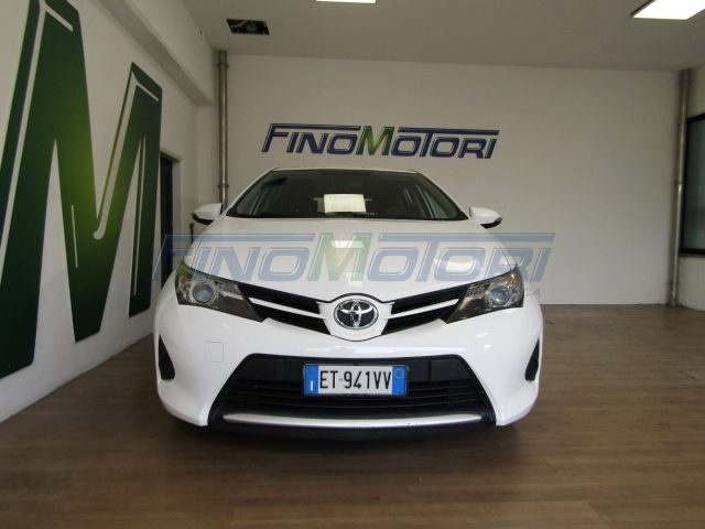 TOYOTA Auris usata, con Airbag