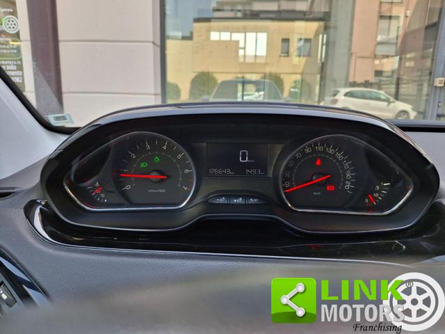 PEUGEOT 208 usata, con Alzacristalli elettrici