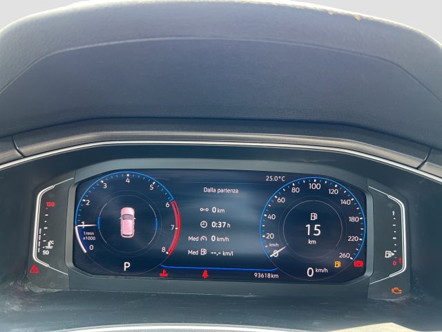 VOLKSWAGEN T-Roc usata 12