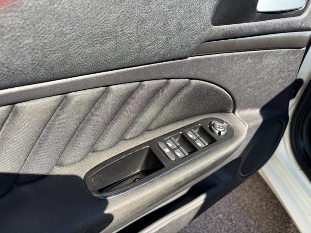 ALFA ROMEO 159 usata, con Controllo automatico clima