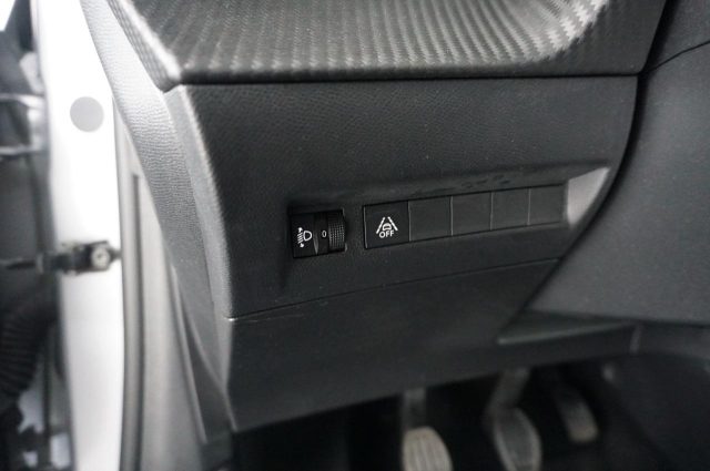 PEUGEOT 208 usata, con Servosterzo