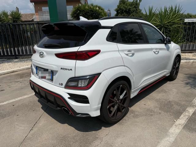 HYUNDAI Kona usata, con Airbag