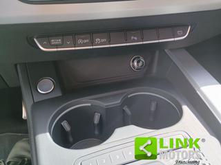 AUDI A4 usata, con Volante multifunzione