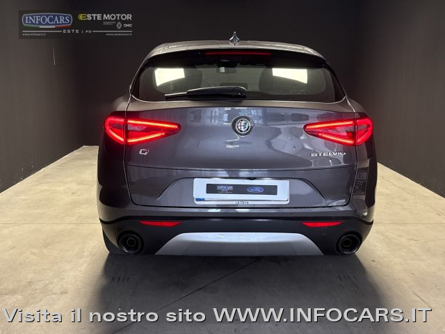 ALFA ROMEO Stelvio usata, con Portellone posteriore elettrico
