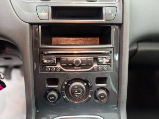 PEUGEOT 5008 usata, con Autoradio digitale