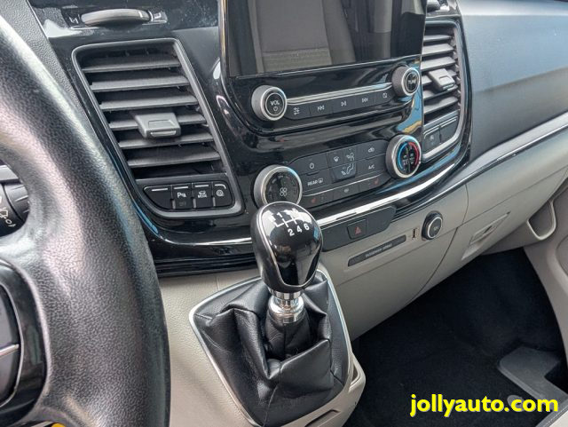 FORD Tourneo Custom usata 30