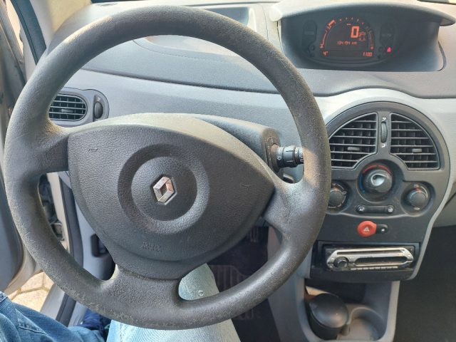 RENAULT Modus usata, con Boardcomputer
