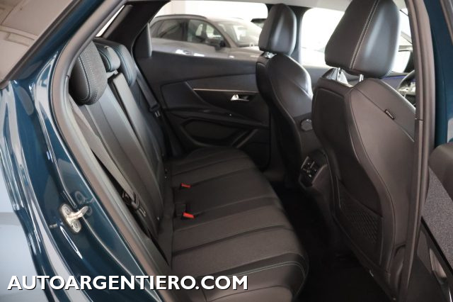 PEUGEOT 3008 usata, con Isofix