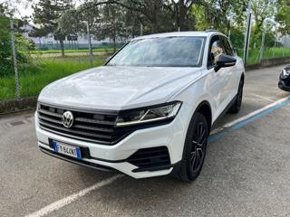 VOLKSWAGEN Touareg usata, con Airbag