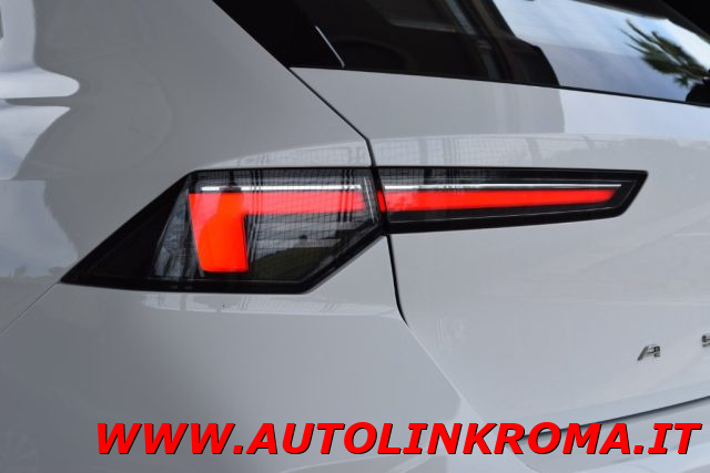 OPEL Astra usata, con USB