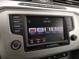 VOLKSWAGEN Passat Variant usata, con ESP