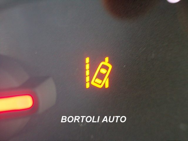 OPEL Grandland X usata, con Volante in pelle