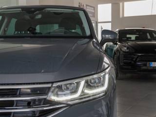 VOLKSWAGEN Tiguan usata, con Sistema di navigazione