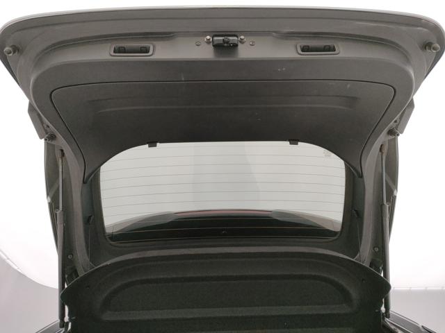NISSAN Qashqai usata, con USB
