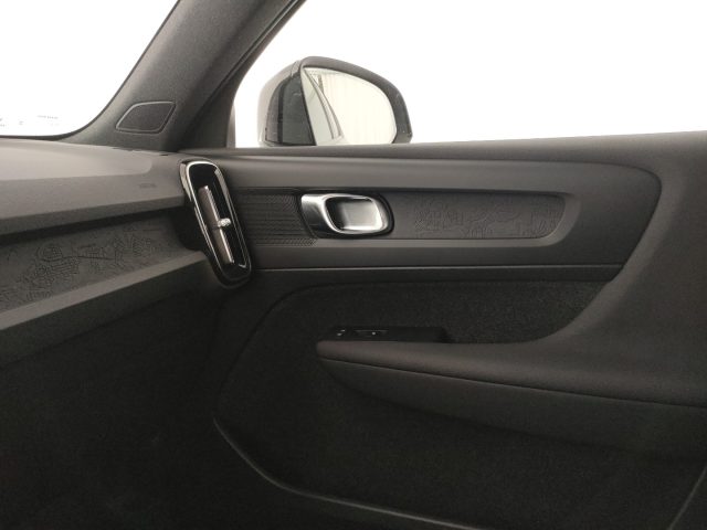 VOLVO XC40 usata, con Luci diurne LED