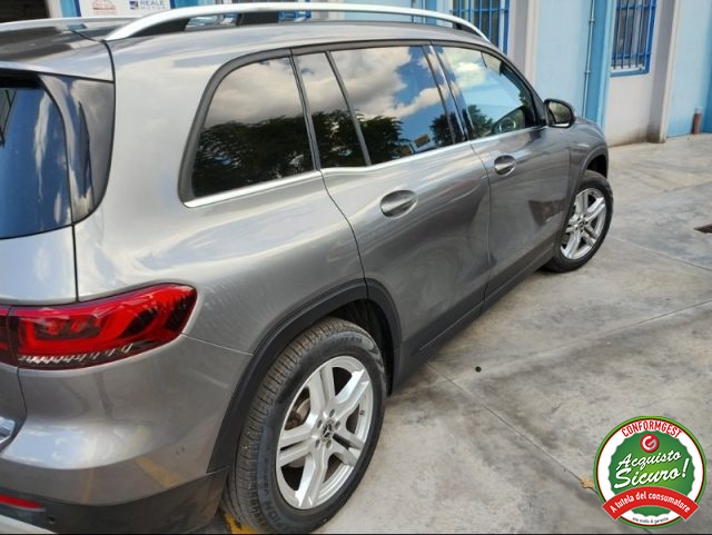 MERCEDES-BENZ GLB 200 usata, con Alzacristalli elettrici