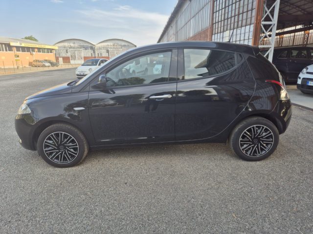 LANCIA Ypsilon usata, con Autoradio
