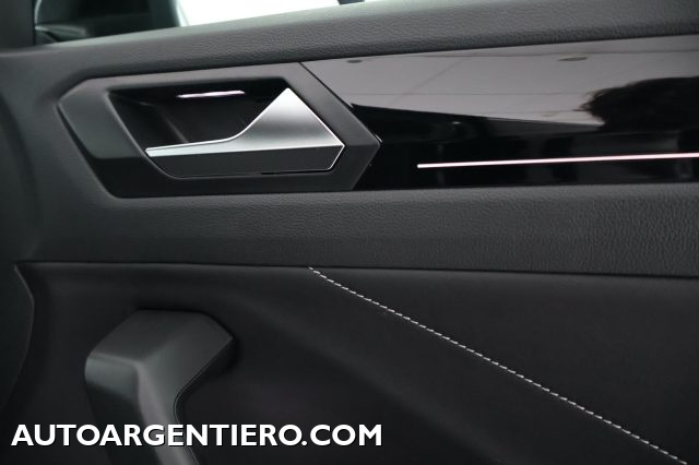 VOLKSWAGEN T-Roc usata, con Sound system