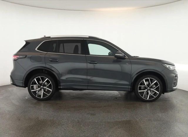VOLKSWAGEN Tiguan usata, con Airbag Passeggero