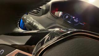 PEUGEOT 2008 usata, con Sistema di navigazione