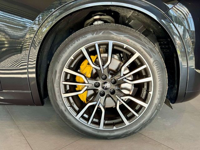 MASERATI Grecale usata, con Alzacristalli elettrici