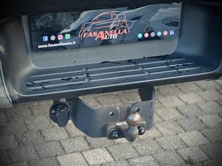 TOYOTA Hilux usata, con Controllo automatico clima
