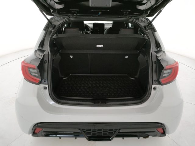 TOYOTA Yaris usata, con Sistema di navigazione