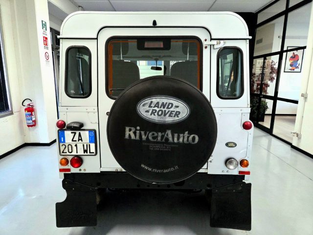 LAND ROVER Defender usata, con Cerchi in lega